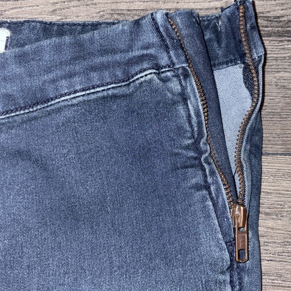 Free People Flare Low Rise Split Hem Jeans Size 27 Dark Wash - Picture 9 of 16